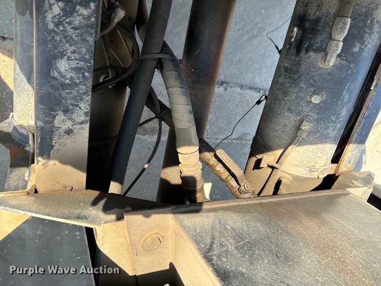 image for item OJ9686 1986 Mack R688ST dump truck