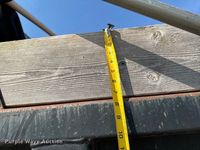 image for item OJ9686 1986 Mack R688ST dump truck