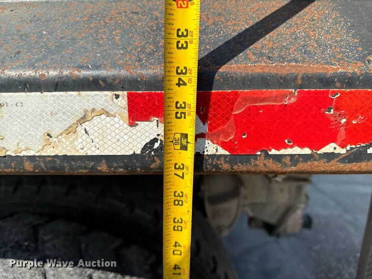 image for item OJ9686 1986 Mack R688ST dump truck