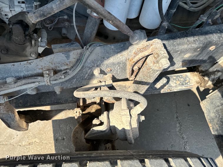 image for item OJ9686 1986 Mack R688ST dump truck