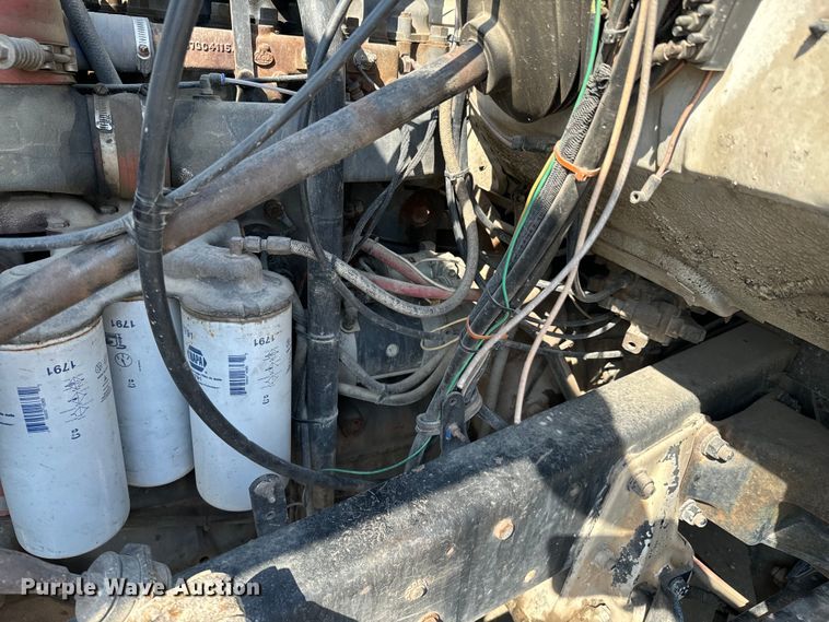 image for item OJ9686 1986 Mack R688ST dump truck