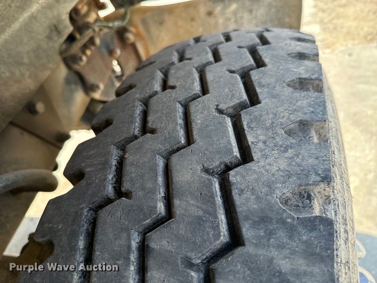 image for item OJ9686 1986 Mack R688ST dump truck