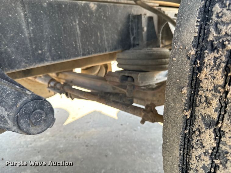 image for item OJ9686 1986 Mack R688ST dump truck