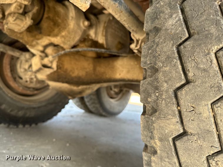 image for item OJ9686 1986 Mack R688ST dump truck