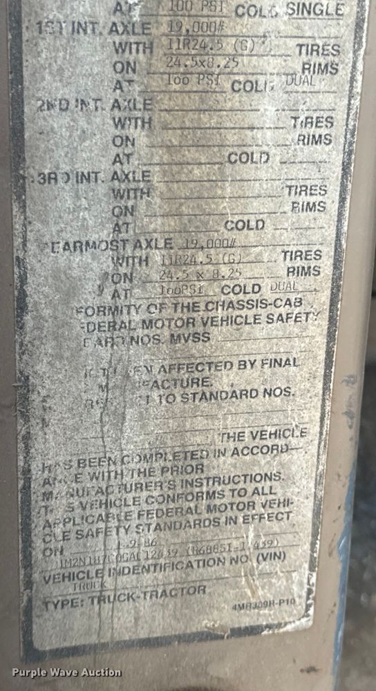 image for item OJ9686 1986 Mack R688ST dump truck