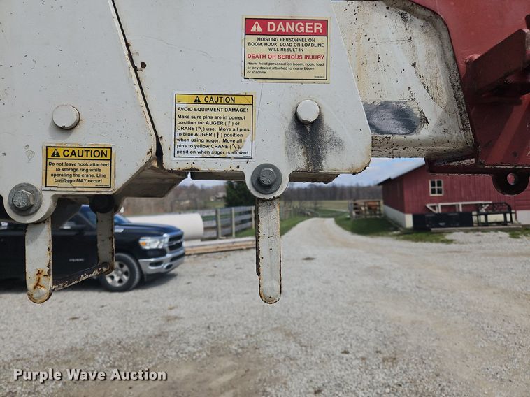 image for item OK9844 2006 EZ Hauler  3800 mini digger derrick