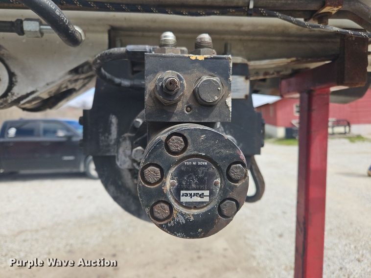 image for item OK9844 2006 EZ Hauler  3800 mini digger derrick