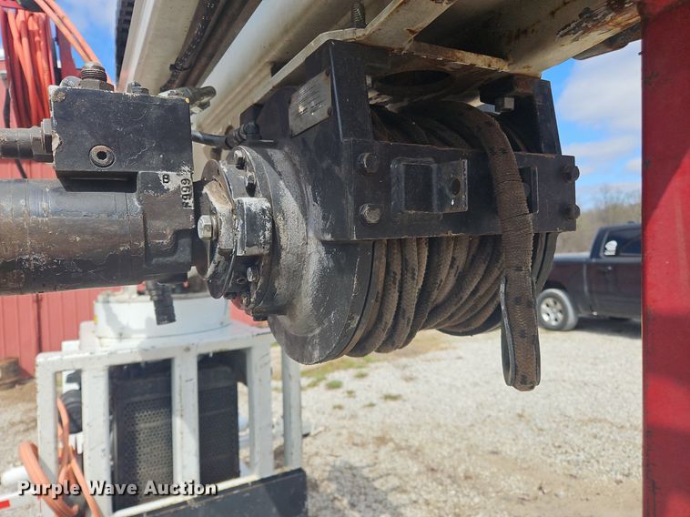 image for item OK9844 2006 EZ Hauler  3800 mini digger derrick