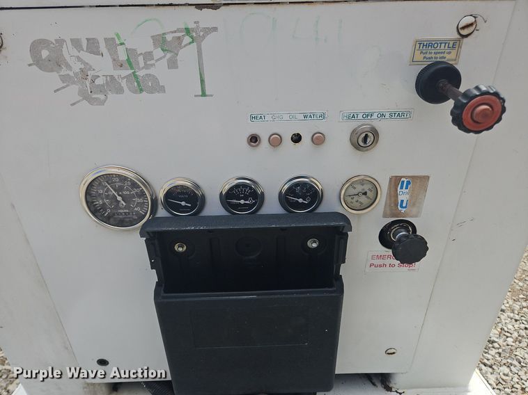 image for item OK9844 2006 EZ Hauler  3800 mini digger derrick