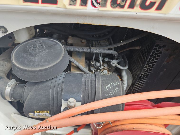 image for item OK9844 2006 EZ Hauler  3800 mini digger derrick