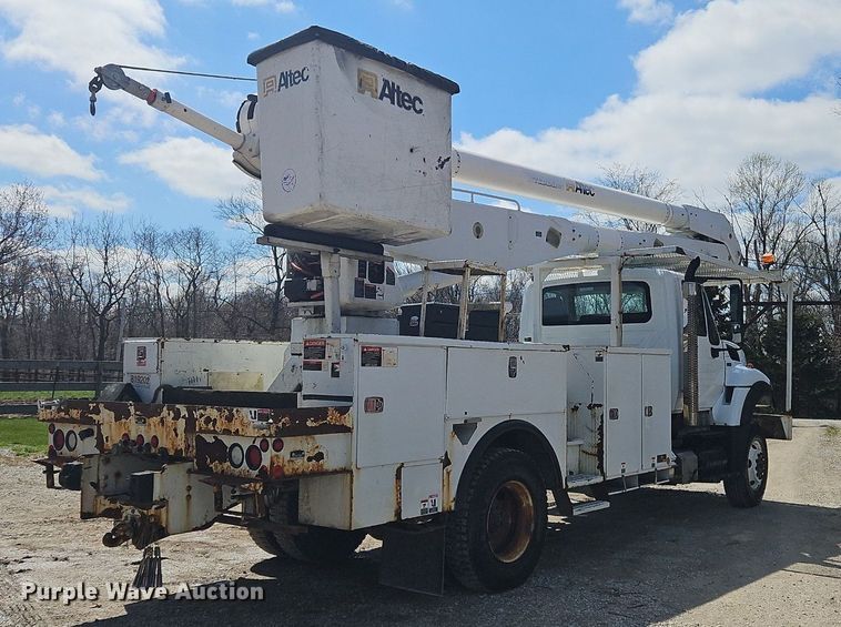 image for item OK9845 2012 International  7300 bucket truck