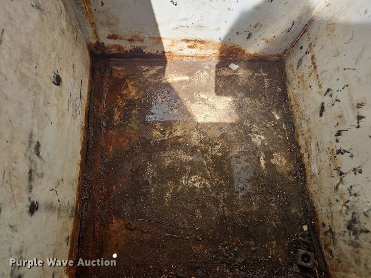 image for item OK9845 2012 International  7300 bucket truck