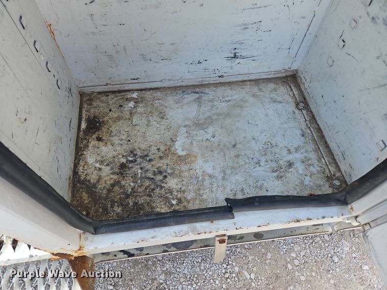 image for item OK9845 2012 International  7300 bucket truck