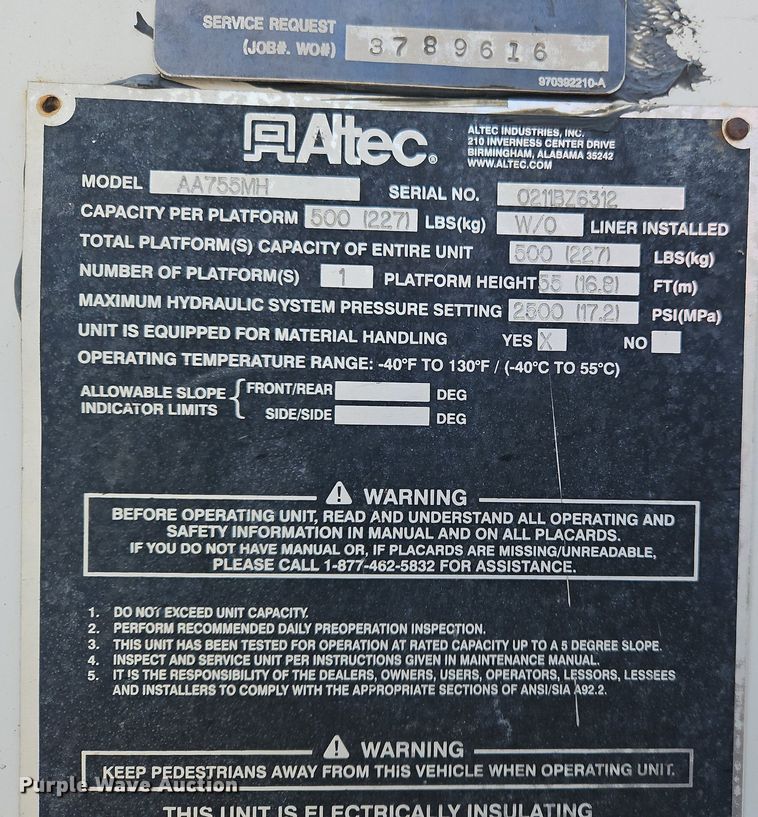 image for item OK9845 2012 International  7300 bucket truck