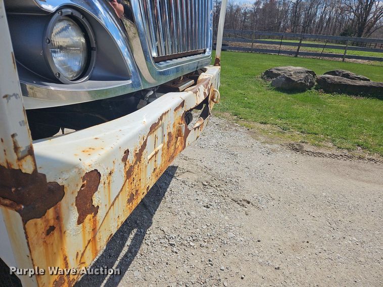 image for item OK9845 2012 International  7300 bucket truck