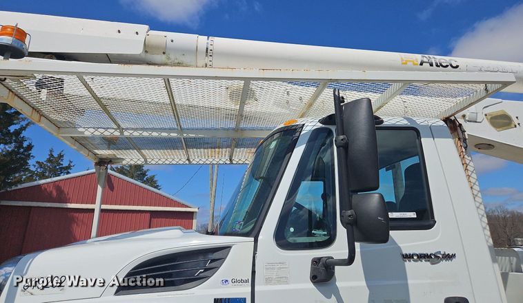 image for item OK9845 2012 International  7300 bucket truck