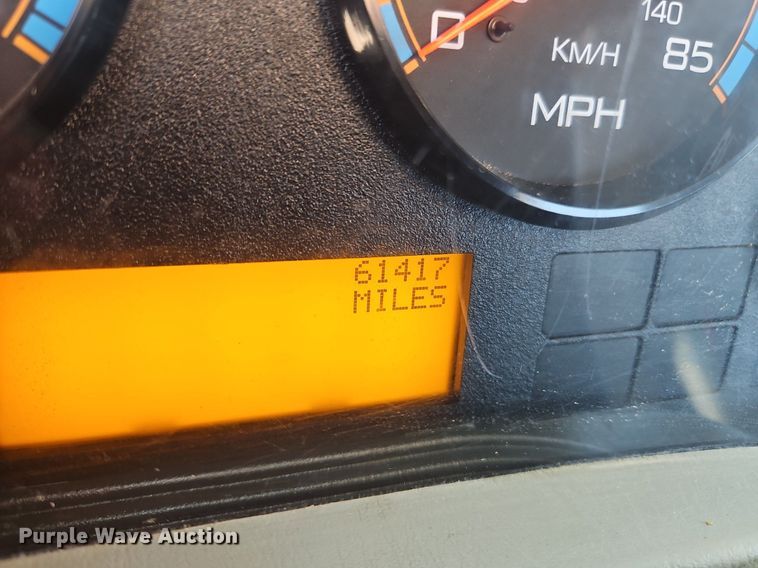 image for item OK9845 2012 International  7300 bucket truck