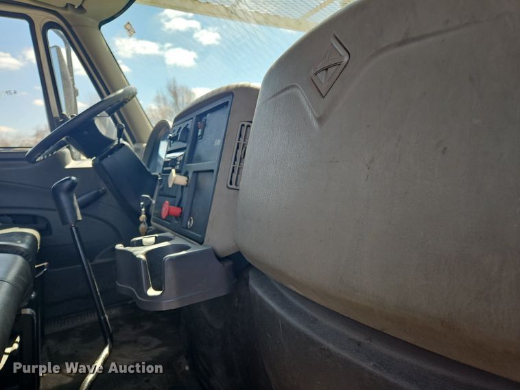 image for item OK9845 2012 International  7300 bucket truck