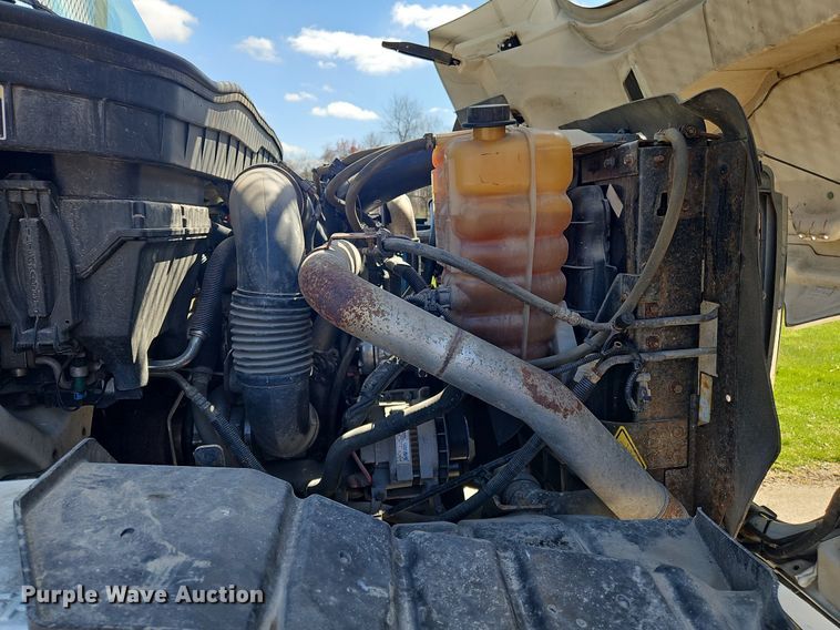 image for item OK9845 2012 International  7300 bucket truck