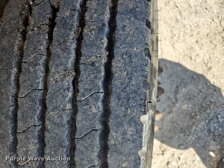 image for item OK9845 2012 International  7300 bucket truck