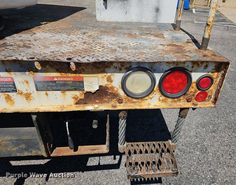 image for item OK9853 2010 Ford F550 Super Duty XL bucket truck