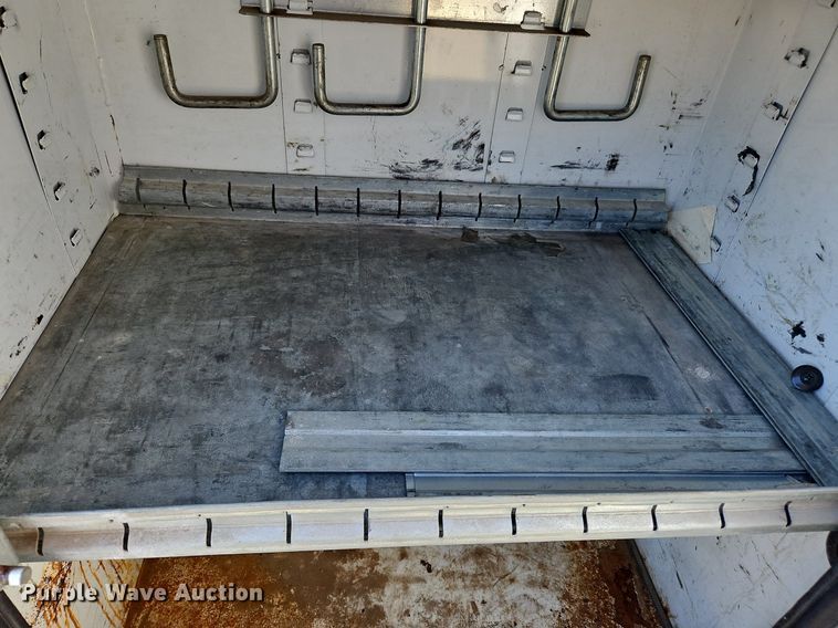 image for item OK9853 2010 Ford F550 Super Duty XL bucket truck