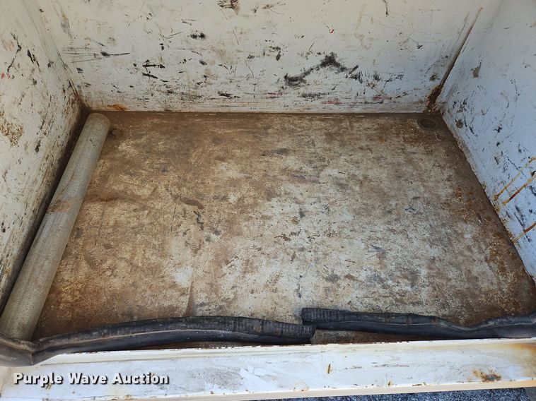 image for item OK9853 2010 Ford F550 Super Duty XL bucket truck