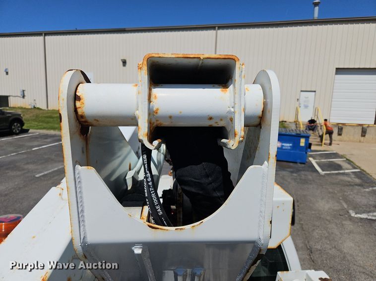 image for item OK9853 2010 Ford F550 Super Duty XL bucket truck