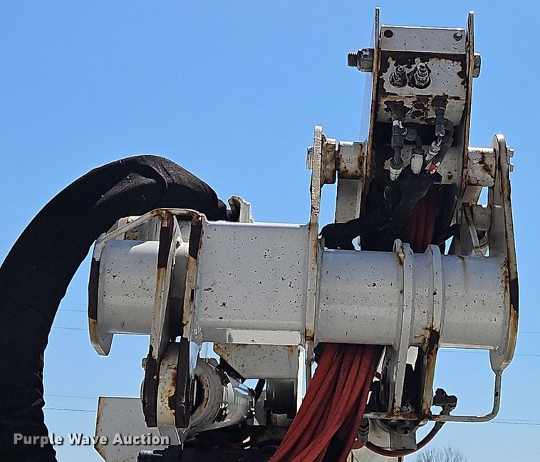 image for item OK9853 2010 Ford F550 Super Duty XL bucket truck