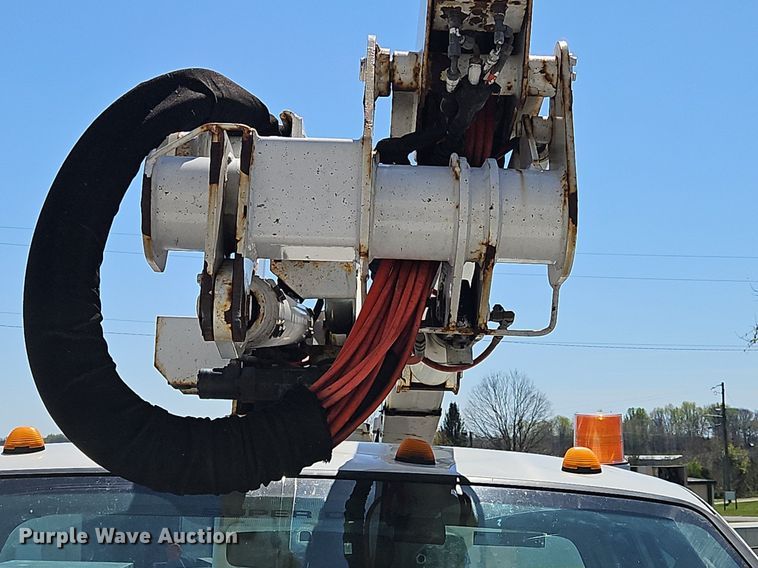 image for item OK9853 2010 Ford F550 Super Duty XL bucket truck