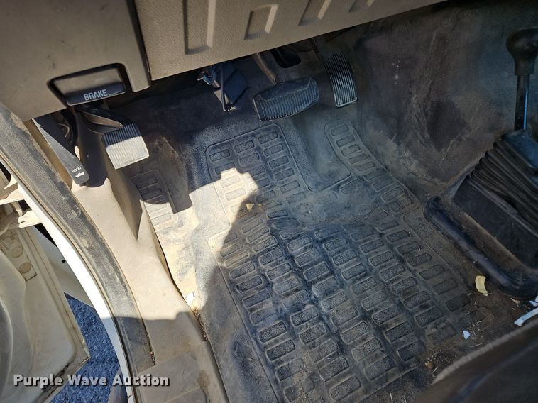 image for item OK9853 2010 Ford F550 Super Duty XL bucket truck