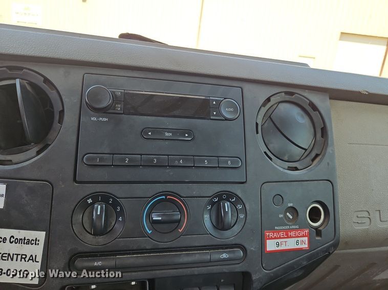 image for item OK9853 2010 Ford F550 Super Duty XL bucket truck