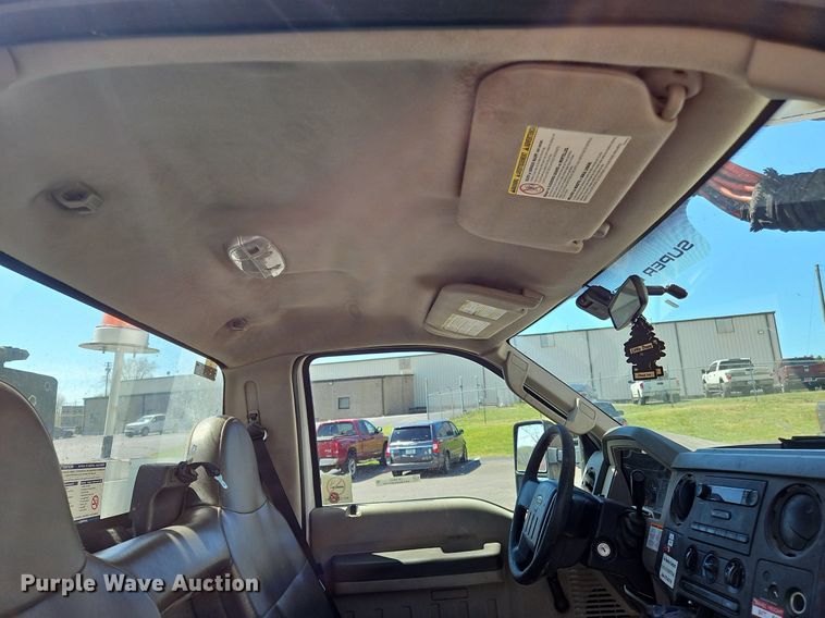 image for item OK9853 2010 Ford F550 Super Duty XL bucket truck