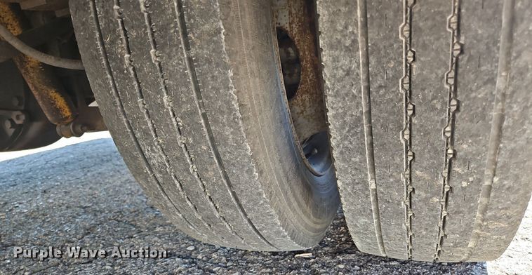 image for item OK9853 2010 Ford F550 Super Duty XL bucket truck