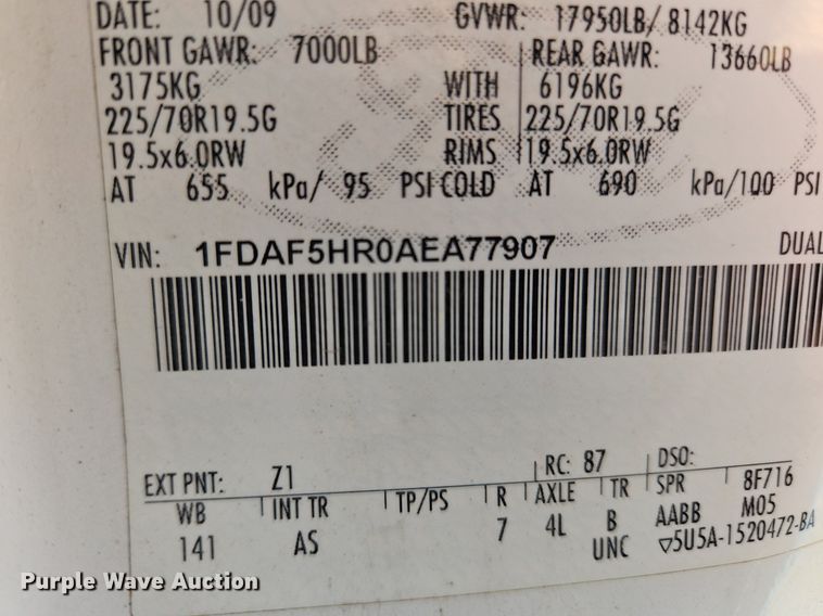 image for item OK9853 2010 Ford F550 Super Duty XL bucket truck