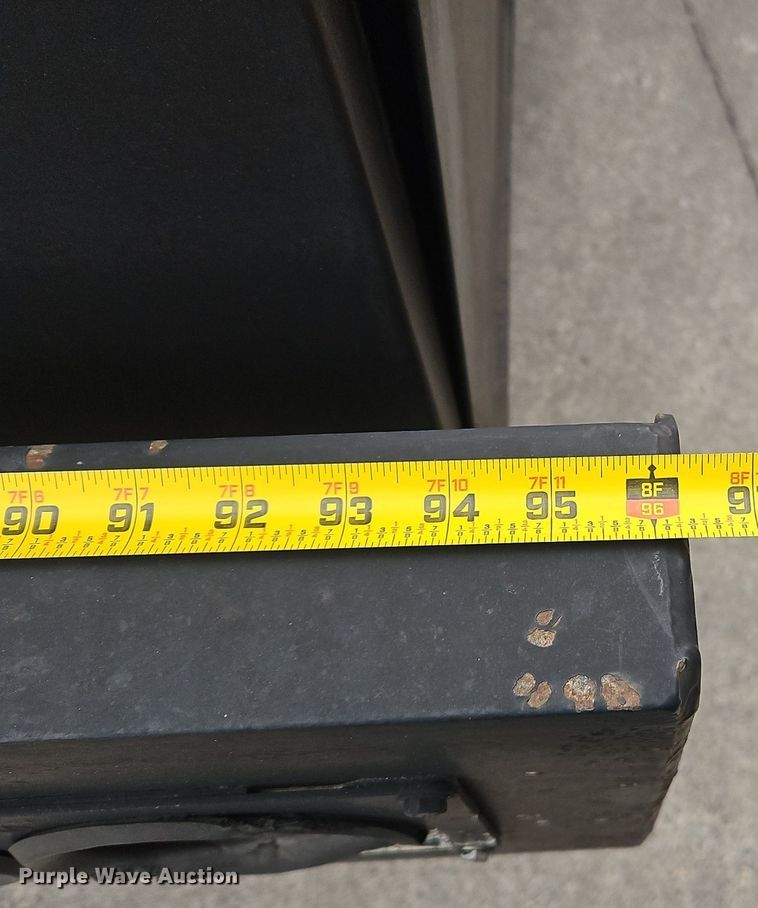 image for item OK9854 1996 Freightliner  FL70 tank truck