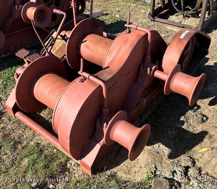 image for item OM9292 Construction Machinery  DD607 tower hoist