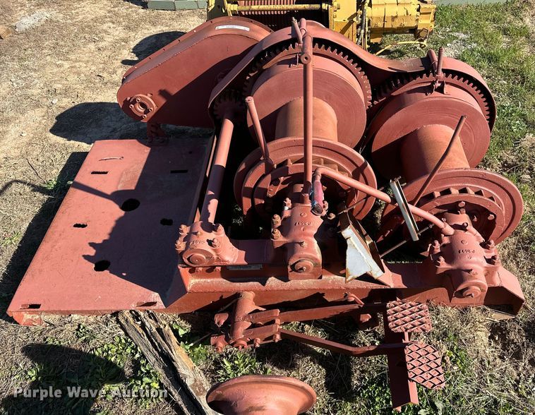 image for item OM9292 Construction Machinery  DD607 tower hoist