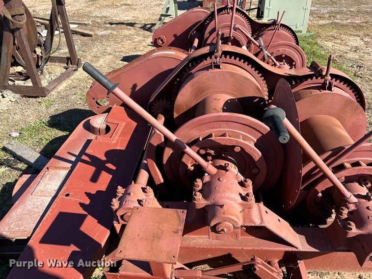 image for item OM9293 Construction tower hoist