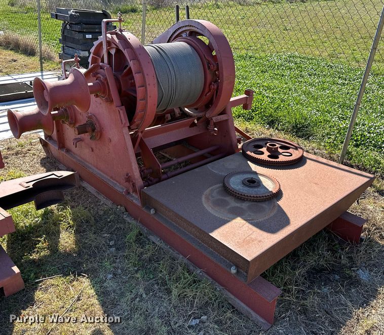 image for item OM9294 American 70B hoist