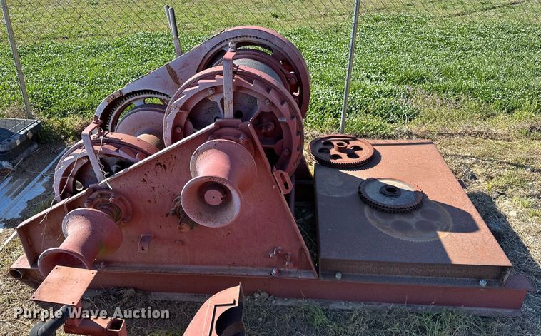 image for item OM9294 American 70B hoist