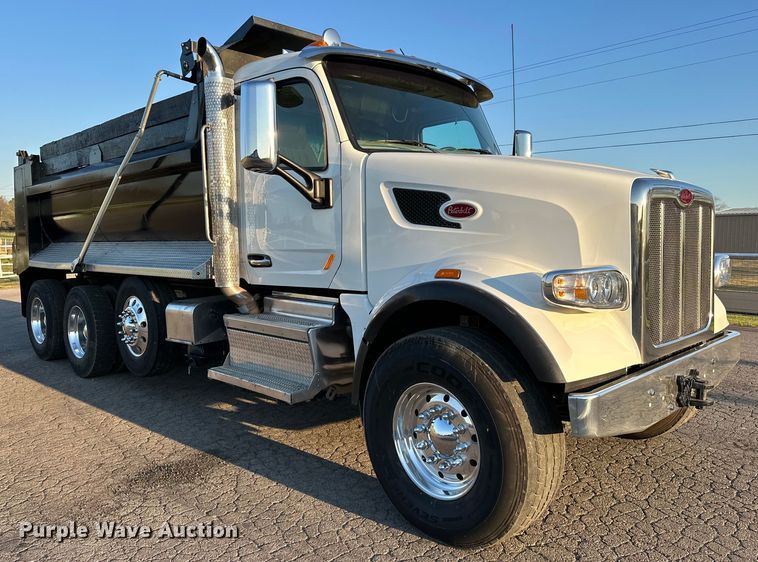 image for item OM9308 2022 Peterbilt  567 dump truck