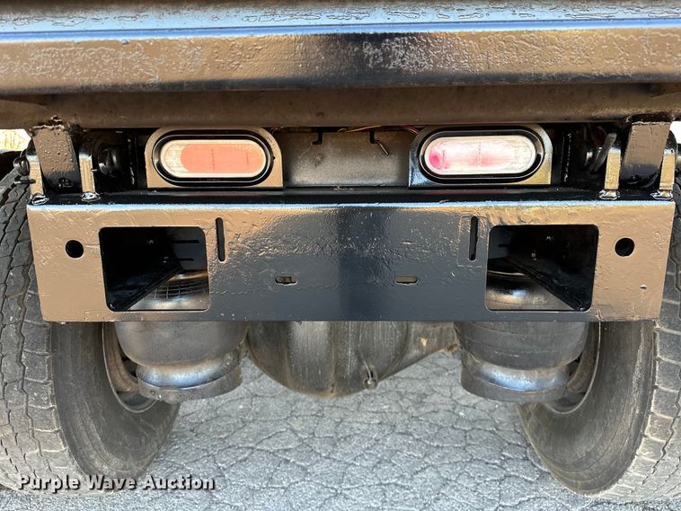 image for item OM9308 2022 Peterbilt  567 dump truck