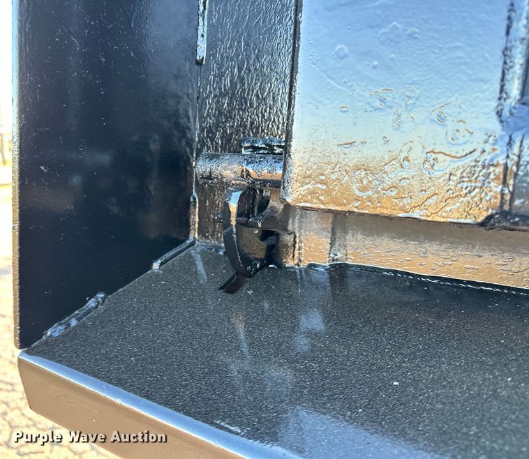 image for item OM9308 2022 Peterbilt  567 dump truck