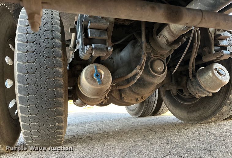 image for item OM9308 2022 Peterbilt  567 dump truck