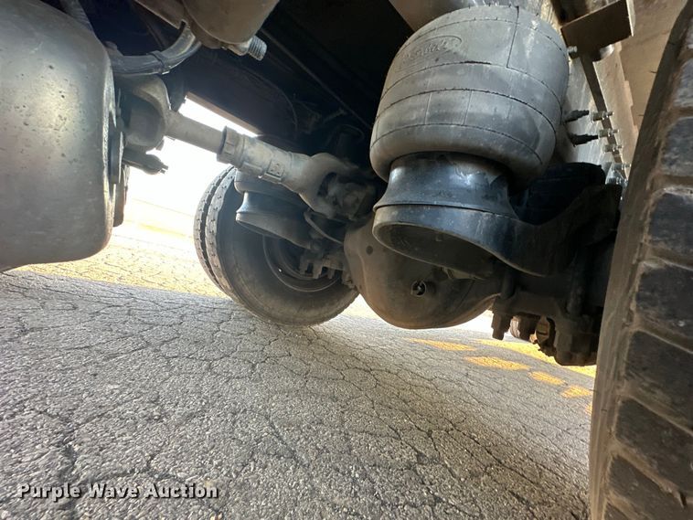 image for item OM9308 2022 Peterbilt  567 dump truck