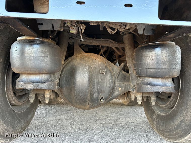 image for item OM9308 2022 Peterbilt  567 dump truck