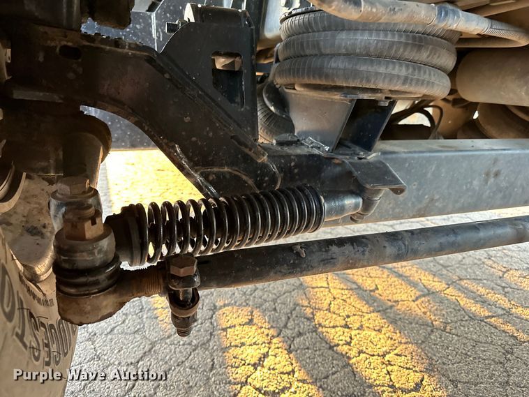 image for item OM9308 2022 Peterbilt  567 dump truck