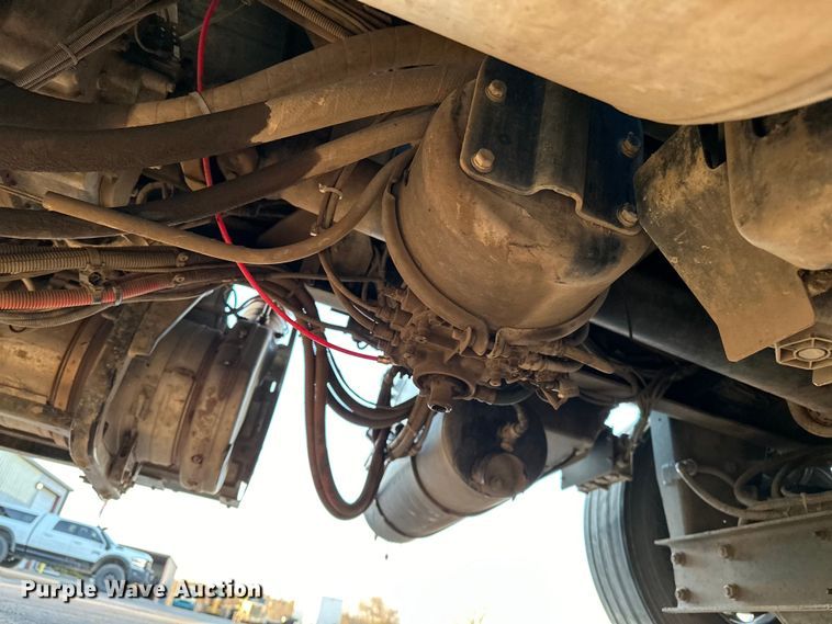 image for item OM9308 2022 Peterbilt  567 dump truck