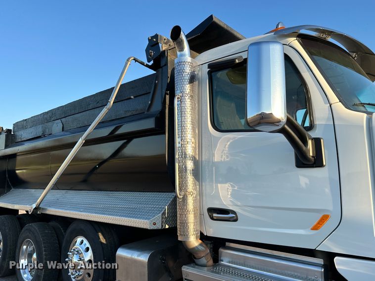 image for item OM9308 2022 Peterbilt  567 dump truck